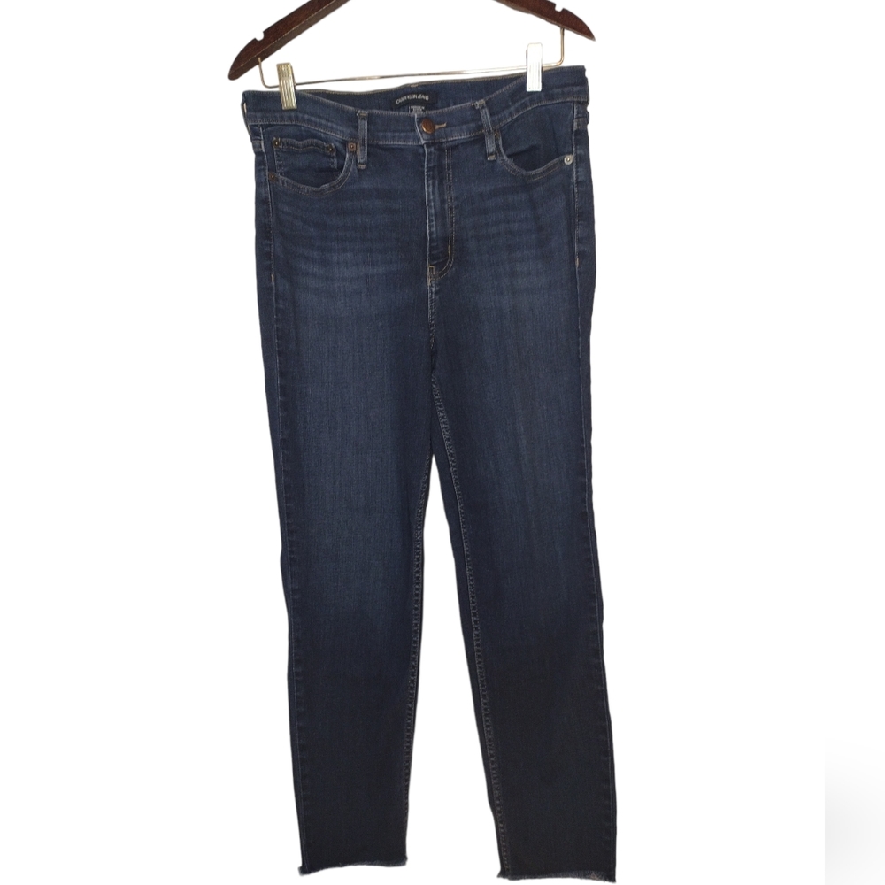 Calvin Klein Jeans - Size 32